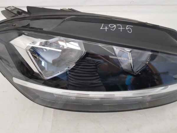 Far dreapta halogen VW Golft 7 facelift 5G1941006D 2017 2018 2019 2020 - imagine 6