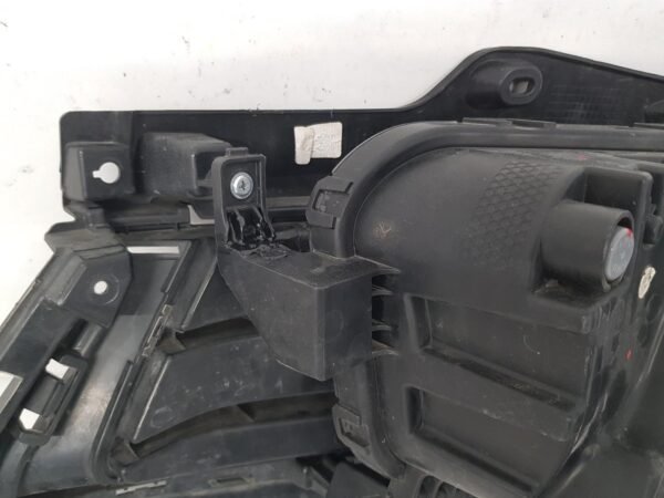 Grila cu proiector led dreapta Kia Sportage 92202-R2000 2021 2022 2023 2024 2025 - imagine 8