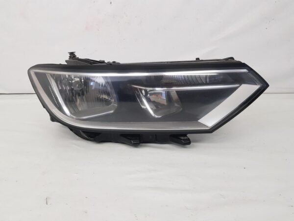 Far dreapta halogen VW Passat B8 3G1941006B 2015 2016 2017 2018 2019