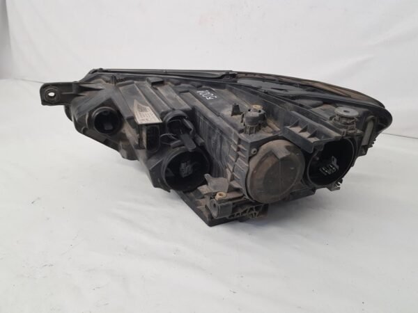 Far dreapta halogen VW Passat B8 3G1941006B 2015 2016 2017 2018 2019 - imagine 7