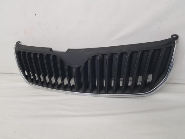 Grila radiator Skoda Superb 2 3T0853668A 2009 2010 2011 2012 - imagine 4