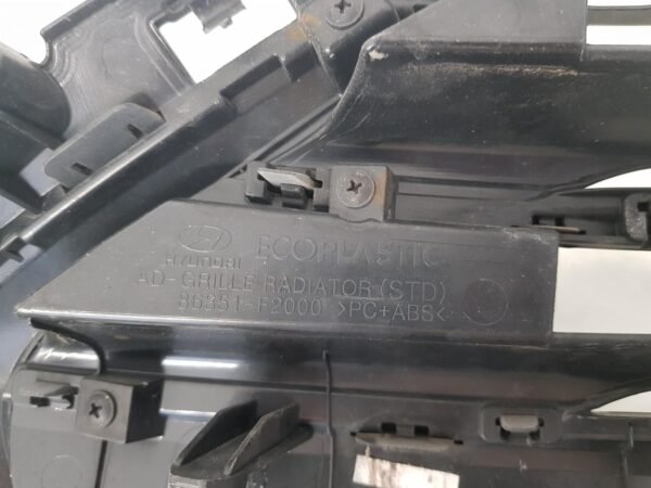 Grila radiator Hyundai Elantra 86351-F2000 2015 2016 2017 2018 2019 - imagine 9