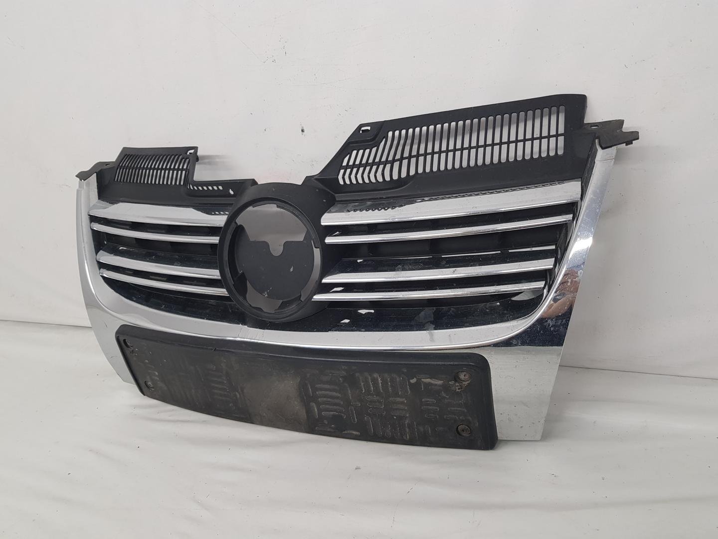 Grila radiator VW Golf 5 Variant Combi Jetta 1K5853653 2005 2006 2007 2008 2009 2010 2011 2012 - imagine 4