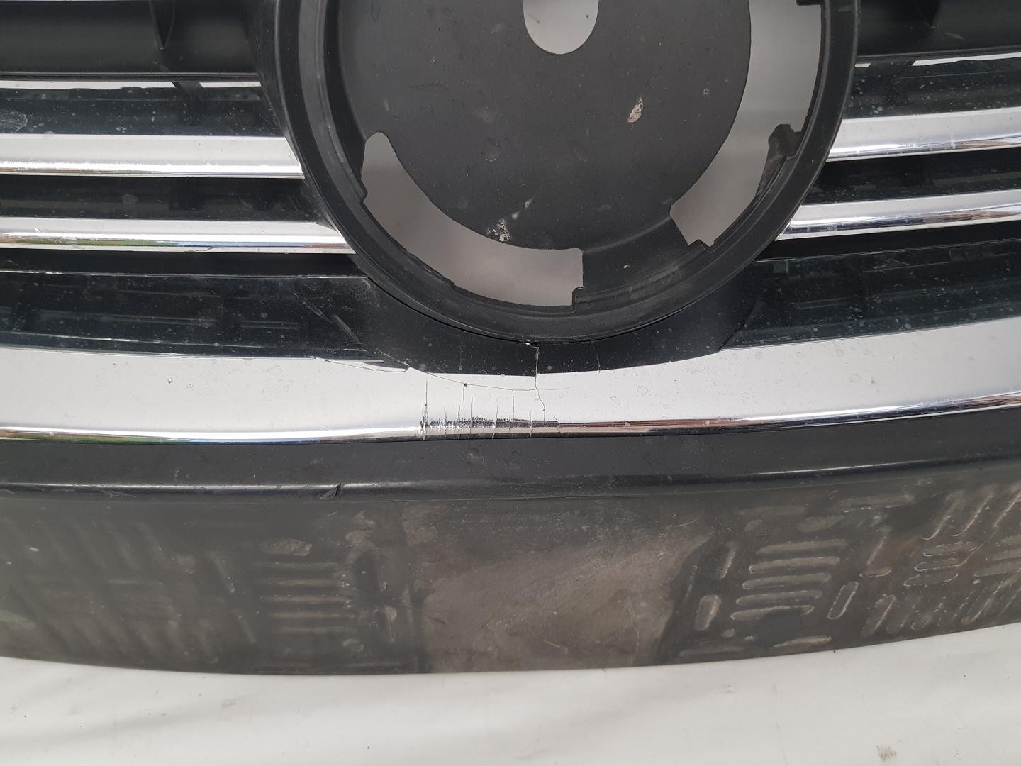 Grila radiator VW Golf 5 Variant Combi Jetta 1K5853653 2005 2006 2007 2008 2009 2010 2011 2012 - imagine 7