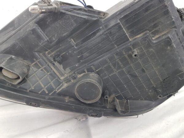 Far dreapta Kia Ceed 92102-A2010 2012 2013 2014 2015 - imagine 10