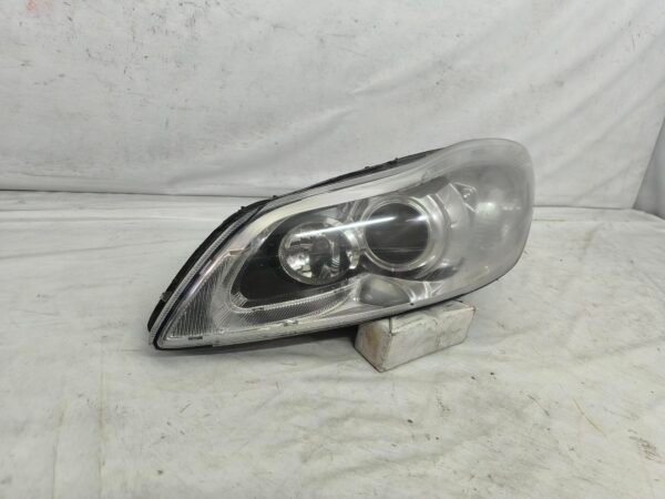 Far stanga xenon Volvo C30 facelift 31299818 2008 2009 2010 2011 2012 2013 - imagine 3