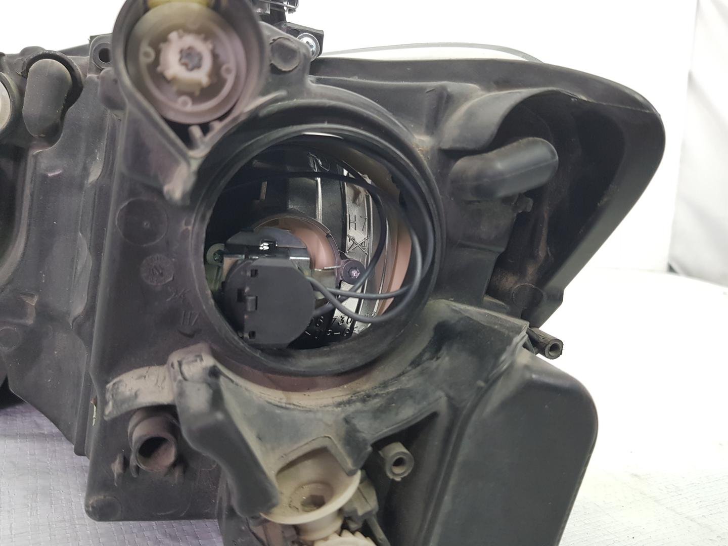 Far dreapta VW Polo 6C facelift 6C1941006B 2014 2015 2016 2017 - imagine 15