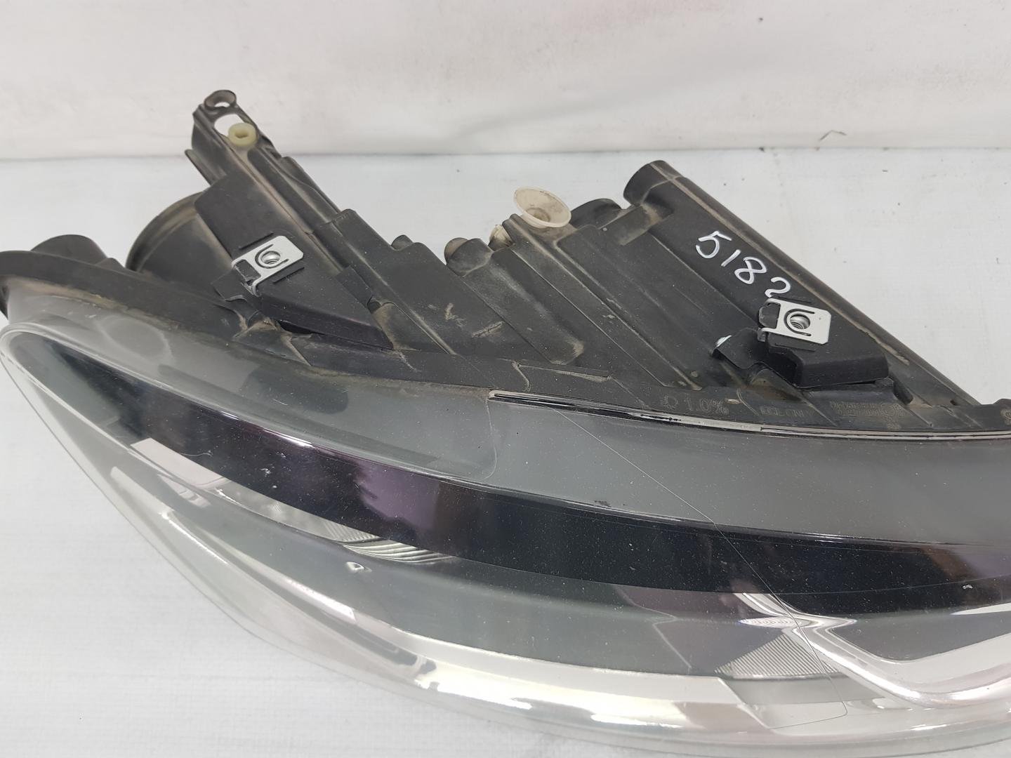 Far dreapta VW Polo 6C facelift 6C1941006B 2014 2015 2016 2017 - imagine 6