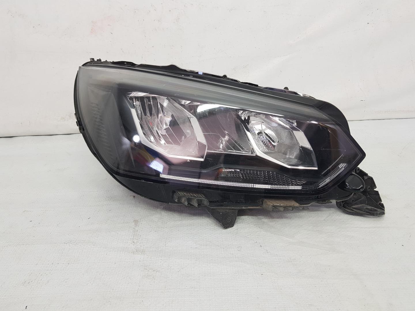 Far dreapta Full Led Peugeot 208/2008 9833036180 2019 2020 2021 2022
