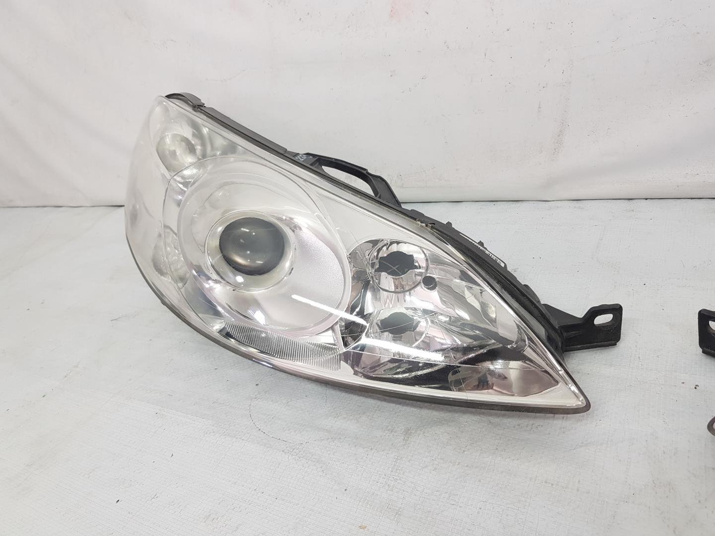 Far dreapta Peugeot 407 9660235980 2004 2005 2006 2007 2008 2009 2010