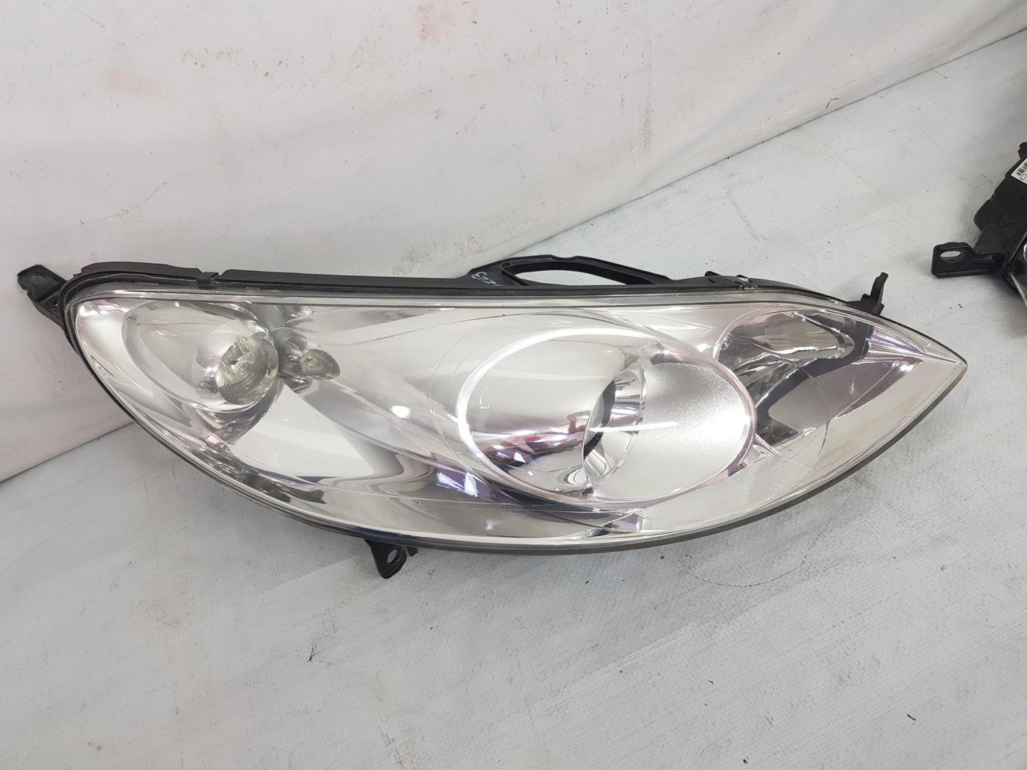 Far dreapta Peugeot 407 9660235980 2004 2005 2006 2007 2008 2009 2010 - imagine 4