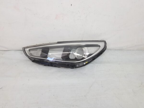 Sticla far stanga Hyundai I30 2017 2018 2019 2020 2021 2022 2023