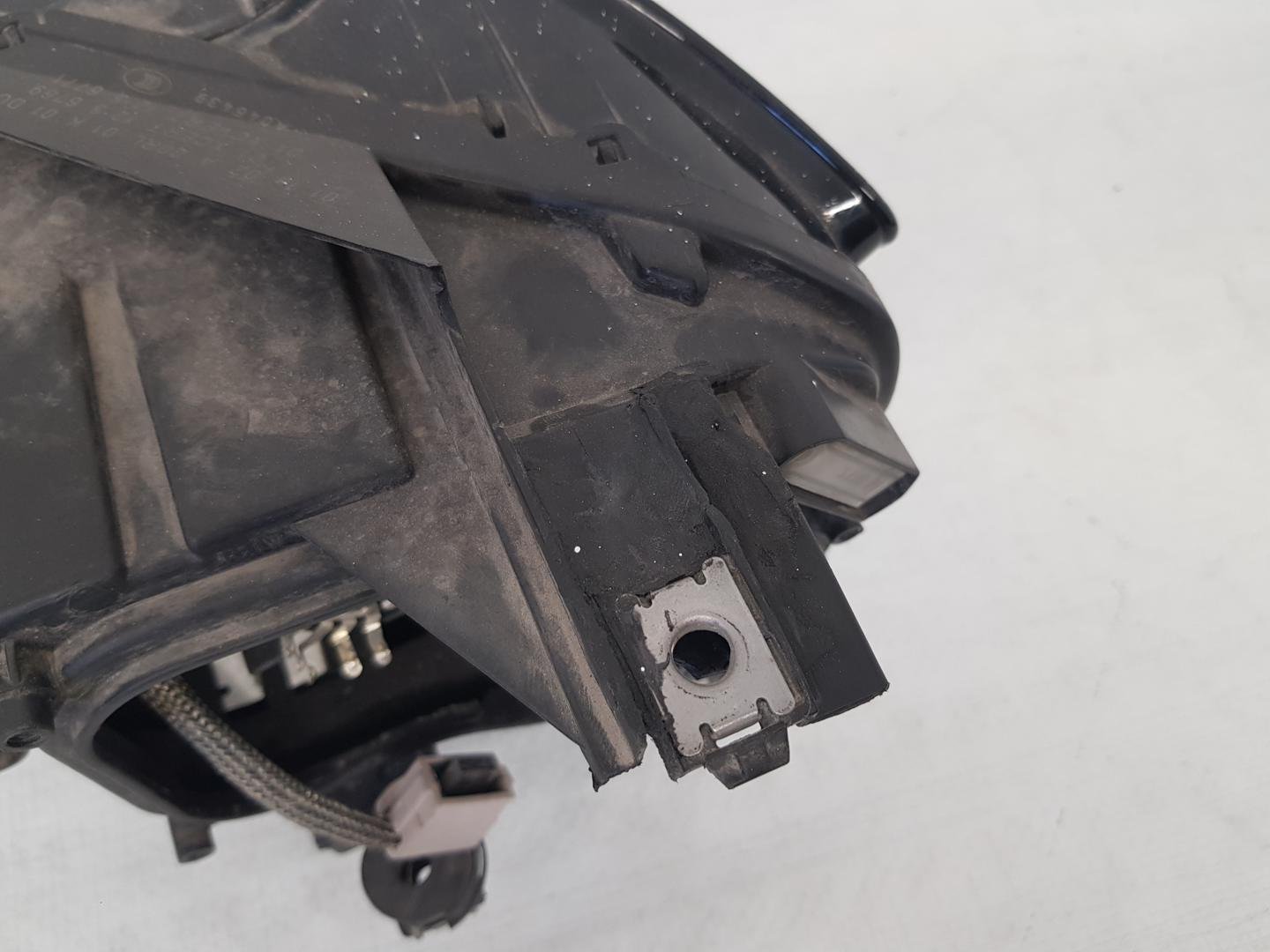 Far dreapta Xenon VW Golf 7 5G1941032 2013 2014 2015 2016 2017 - imagine 11