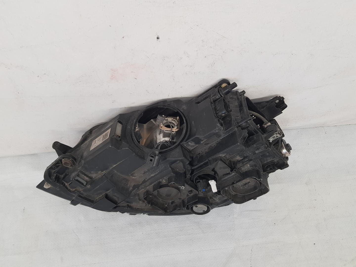 Far dreapta Xenon VW Golf 7 5G1941032 2013 2014 2015 2016 2017 - imagine 13