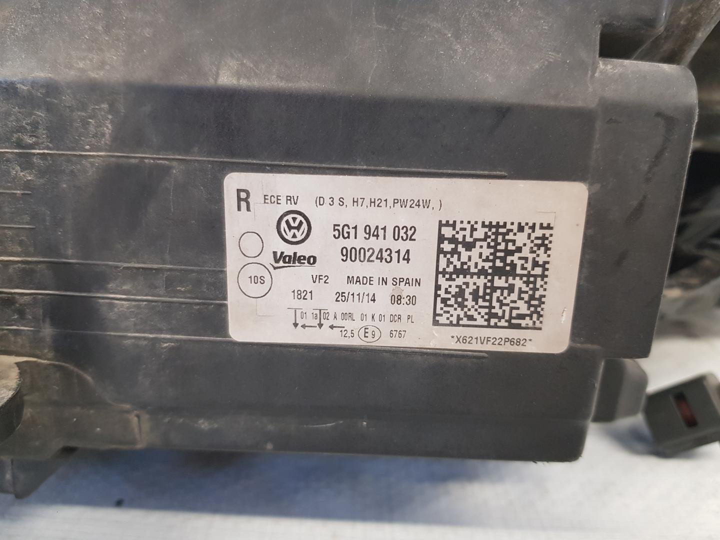 Far dreapta Xenon VW Golf 7 5G1941032 2013 2014 2015 2016 2017 - imagine 16