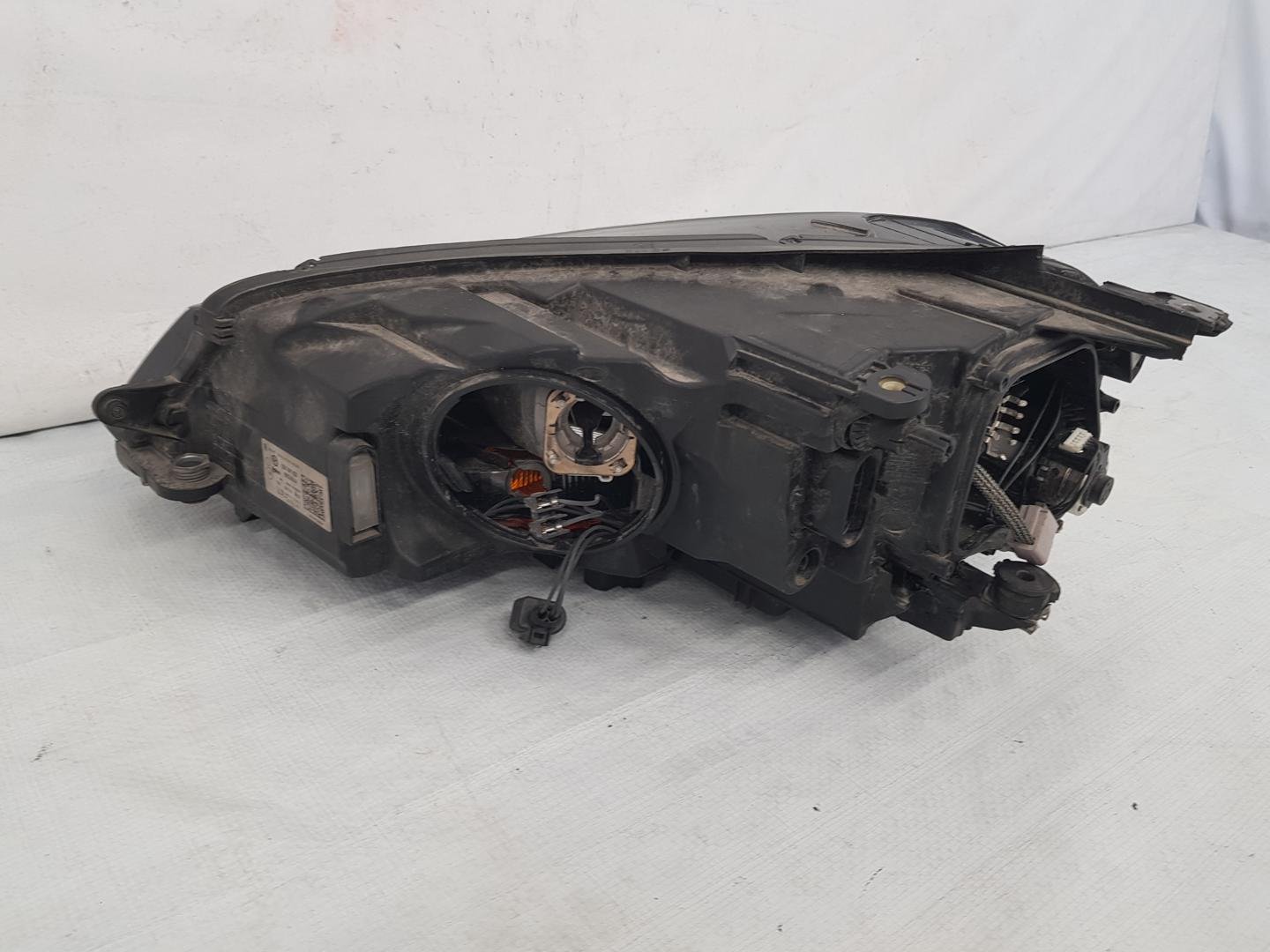 Far dreapta Xenon VW Golf 7 5G1941032 2013 2014 2015 2016 2017 - imagine 9