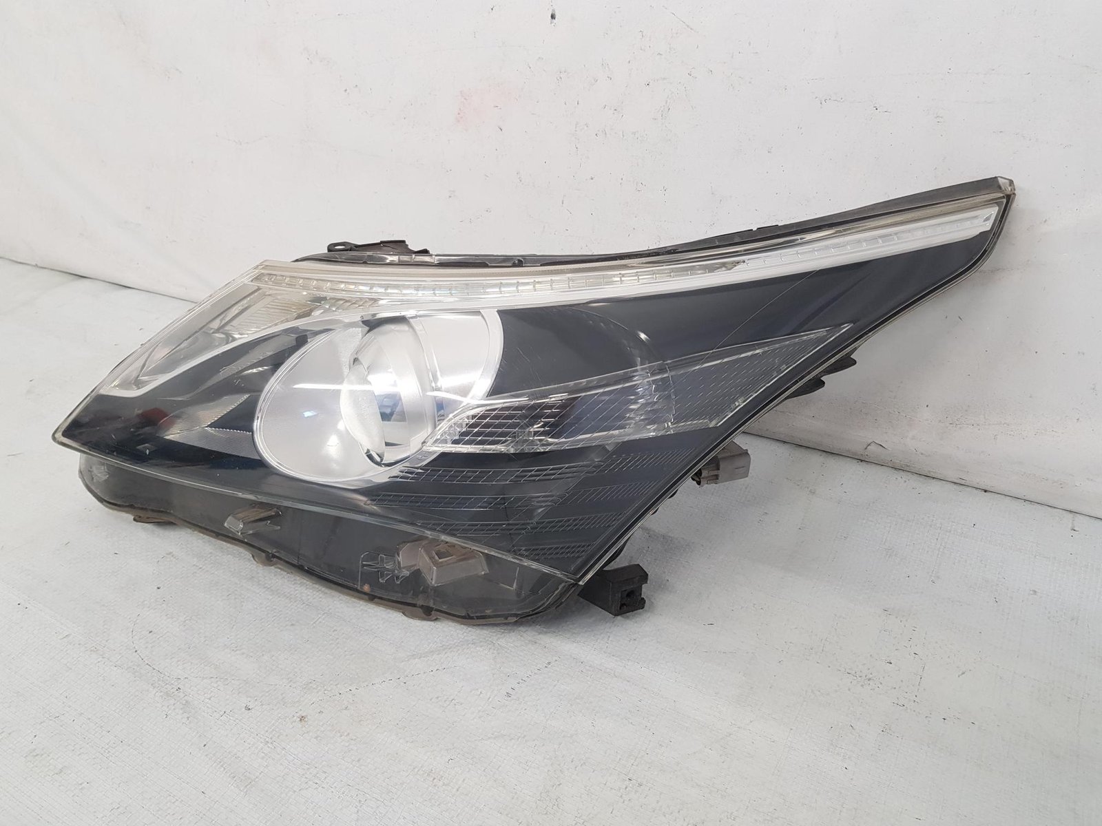 Far stanga xenon si led Toyota Avensis T27 facelift 10100-17685 2013 2014 2015 - imagine 4