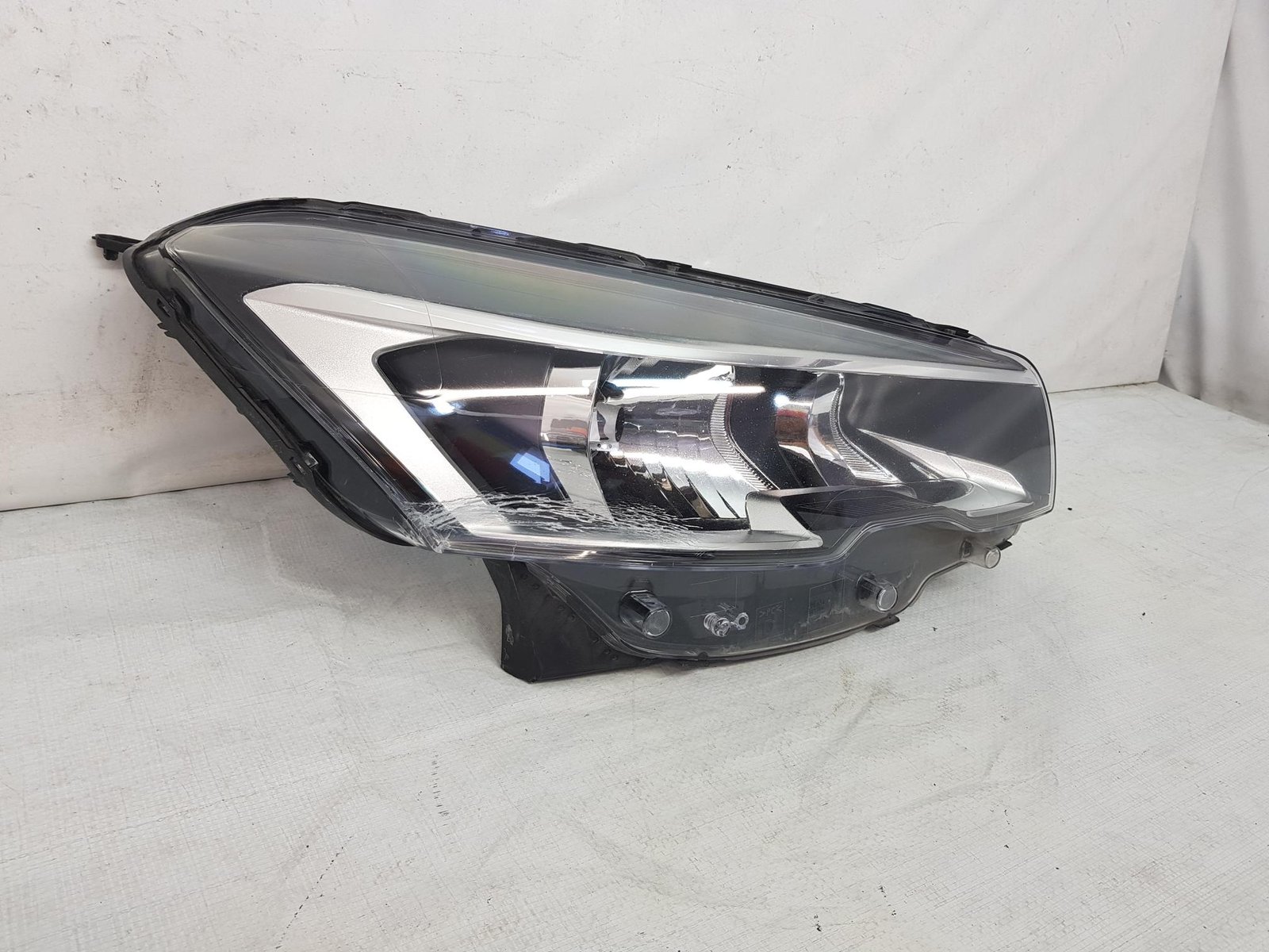 Far dreapta halogen Peugeot 508 facelift 9807241180 2014 2015 2016 2017 - imagine 4