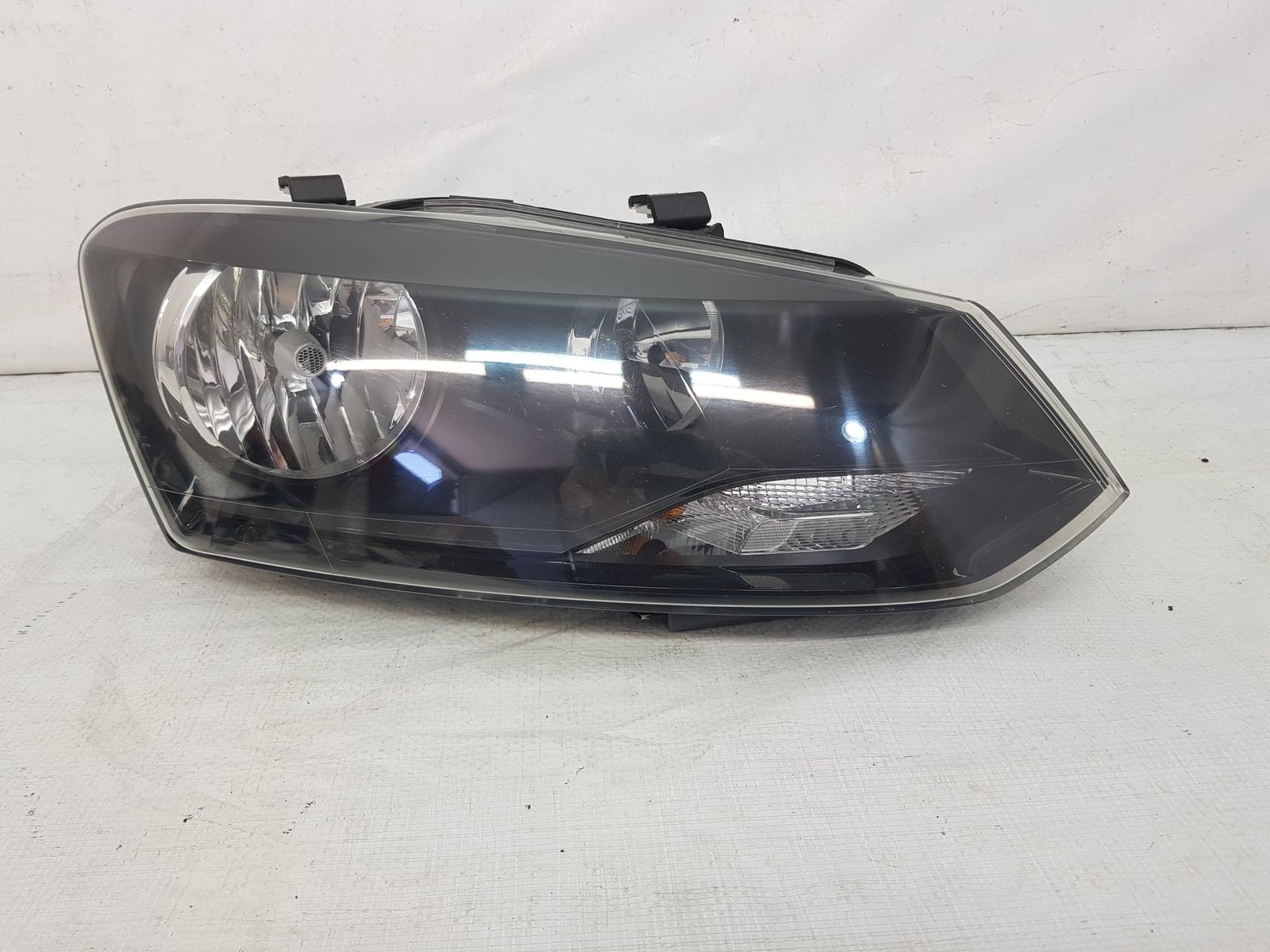 Far dreapta VW Polo 6R 6R1941008G 2009 2010 2011 2012 2013