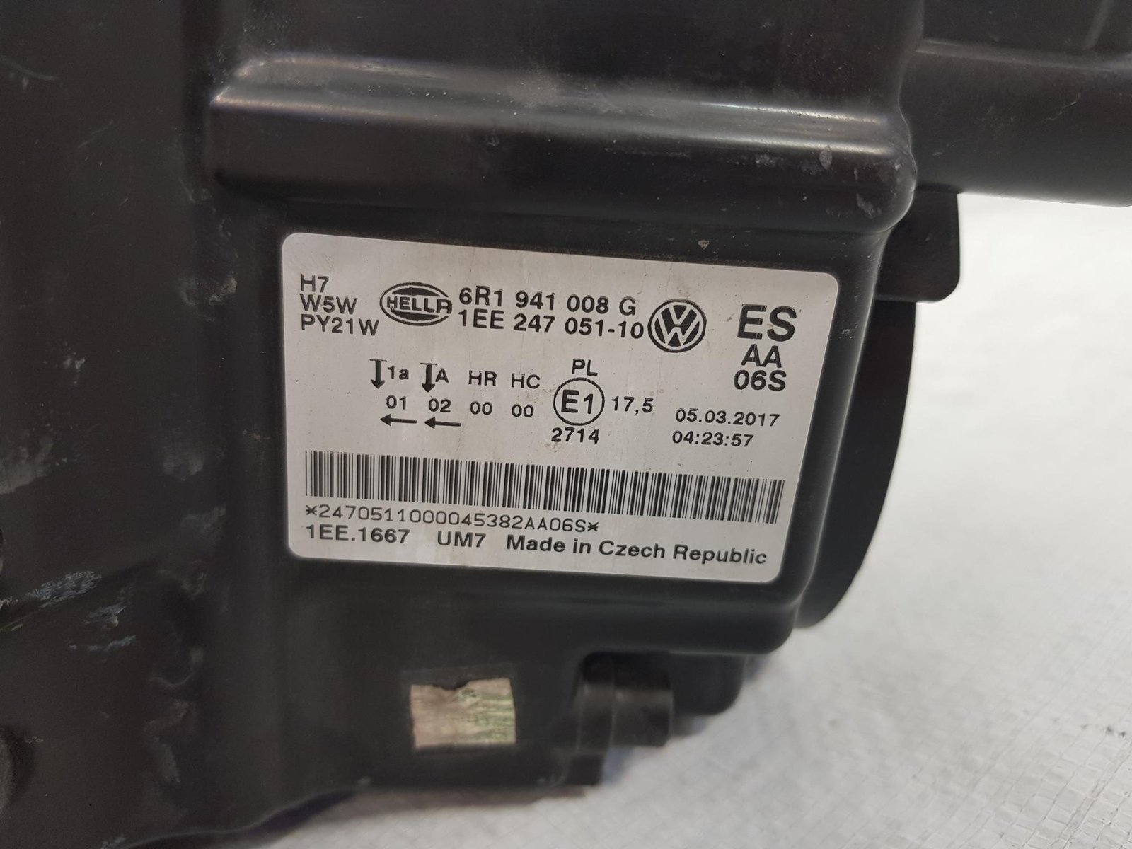 Far dreapta VW Polo 6R 6R1941008G 2009 2010 2011 2012 2013 - imagine 11