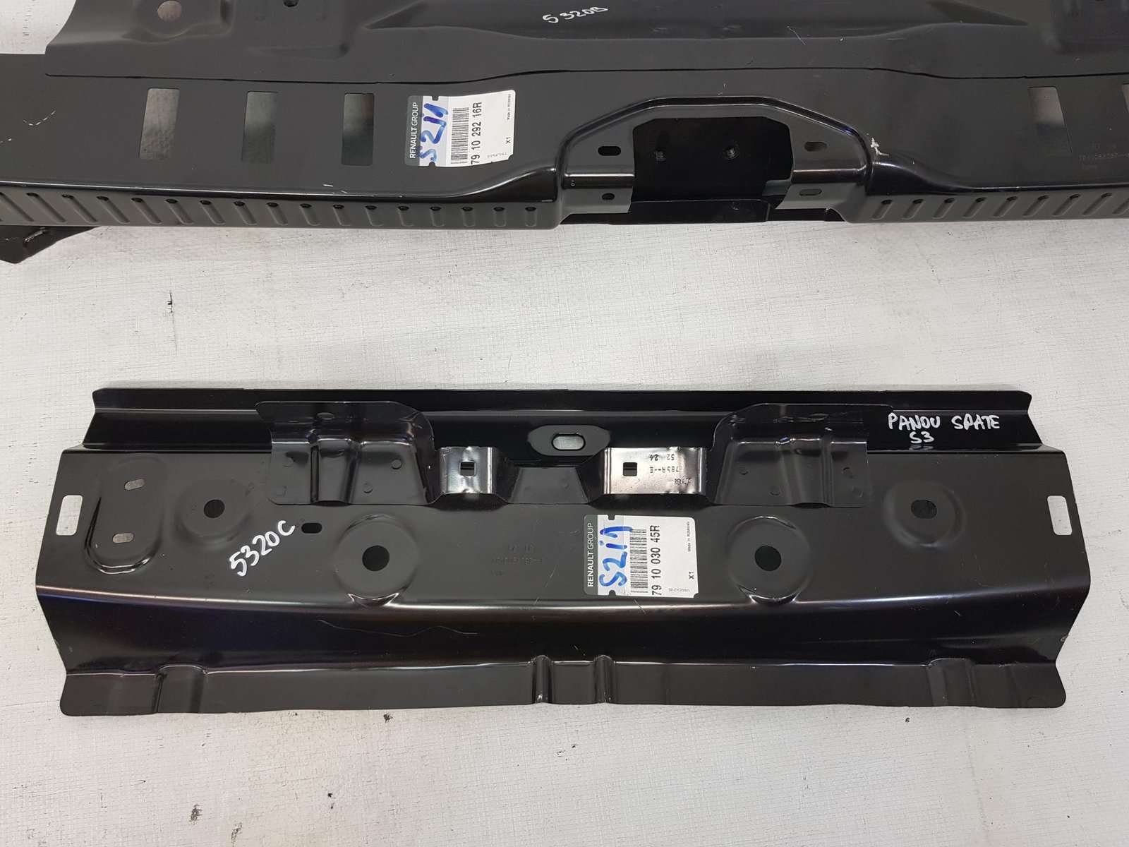 Panou spate, ochelar stop stanga Dacia Sandero 3 791003045R 2021 2022 2023 2024 2025 - imagine 11