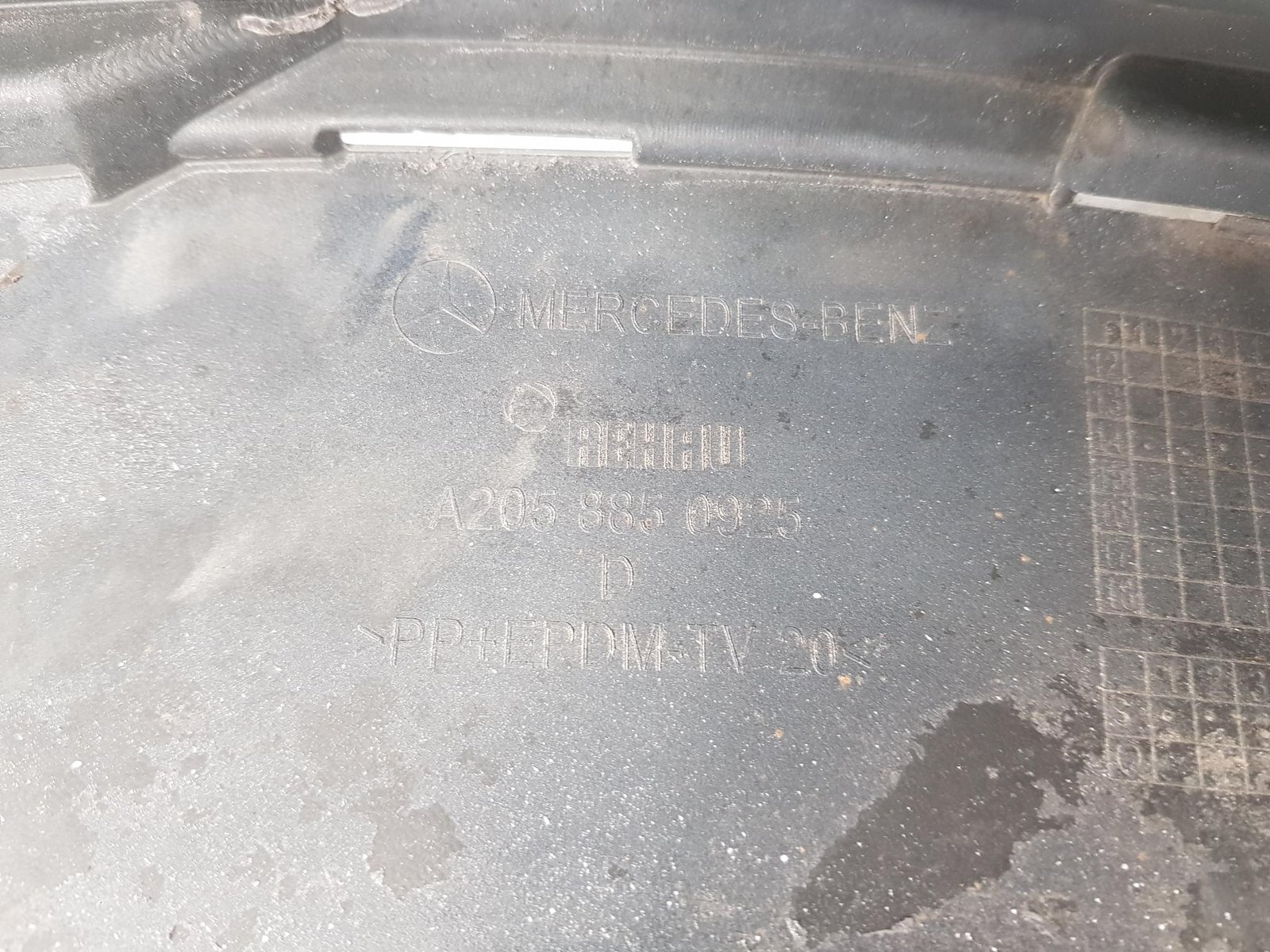 Bara fata Mercedes C Class W205 AMG A2058850925 2014 2015 2016 2017 - imagine 9