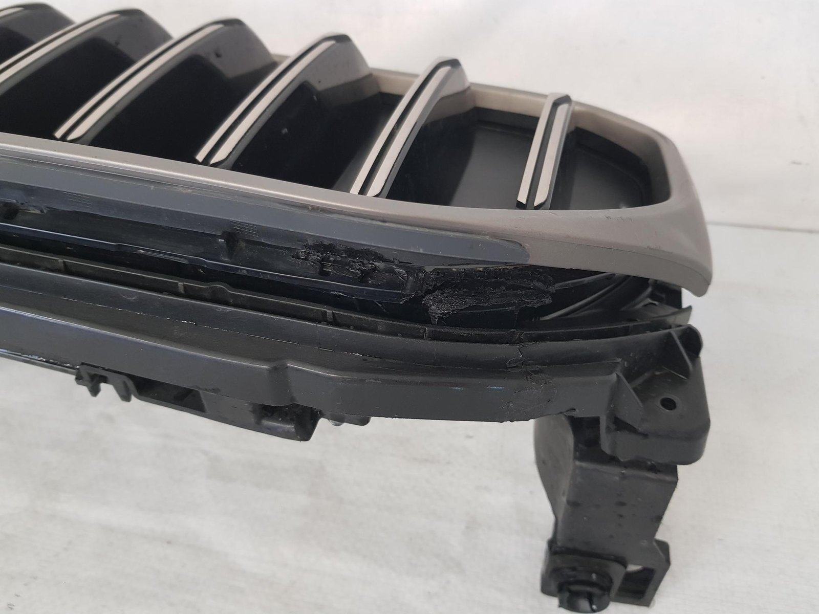 Grila radiator activa BMW Seria 5 G30 G31 LCI 2020 2021 2022 2023 2024 - imagine 13