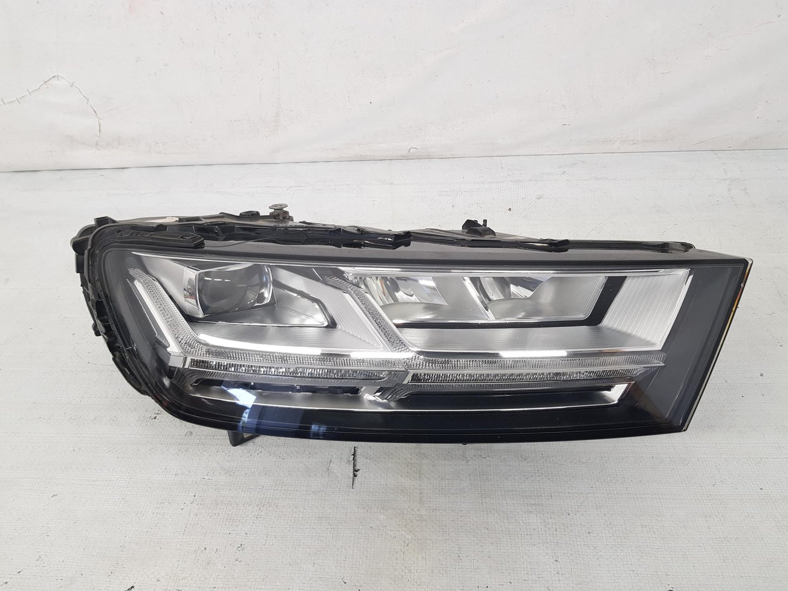 Far dreapta full led Audi Q7 4M 4M0941034 2015 2016 2017 2018 2019