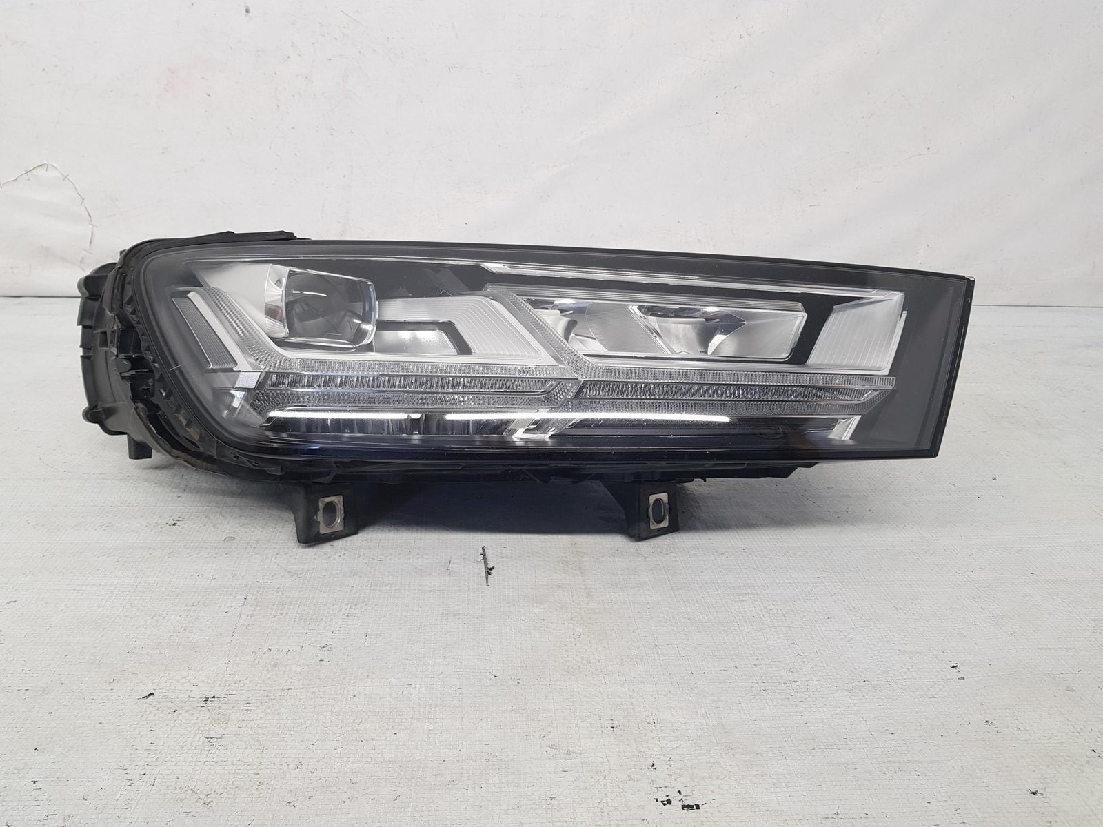 Far dreapta full led Audi Q7 4M 4M0941034 2015 2016 2017 2018 2019 - imagine 5