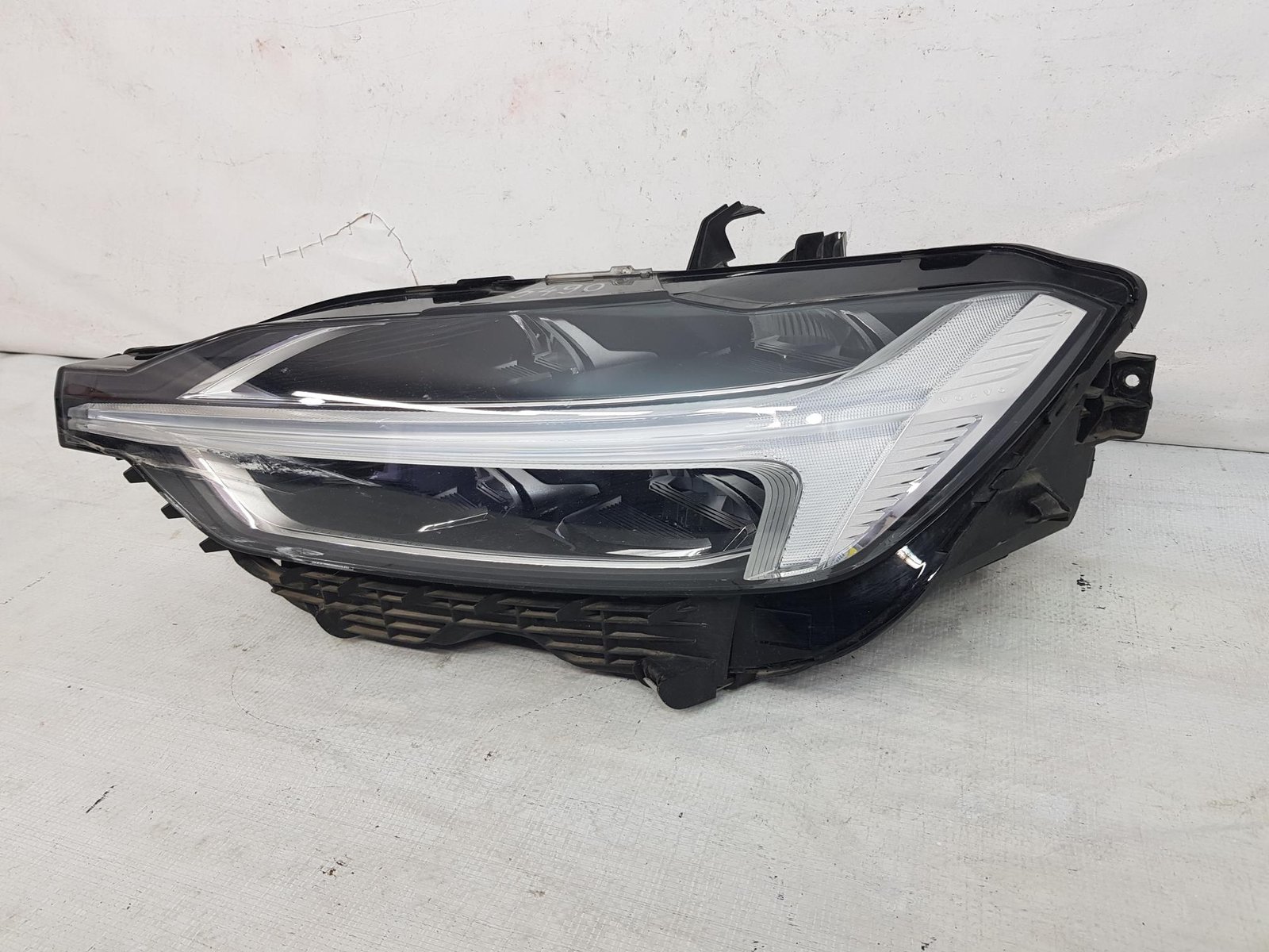 Far stanga Full Led Volvo XC60 31420417 2017 2018 2019 2020 2021 - imagine 3