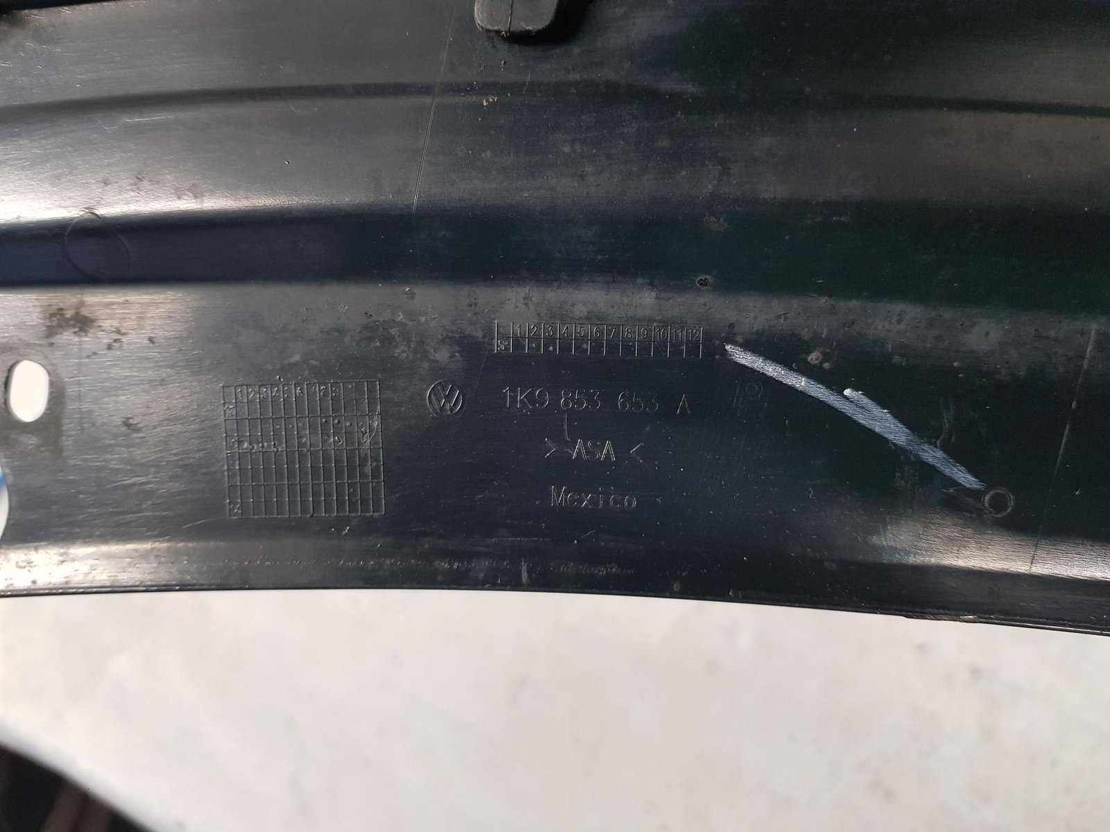 Grila radiator Volkswagen Golf 6 1K9853653A 2009 2010 2011 2012 2013 - imagine 11