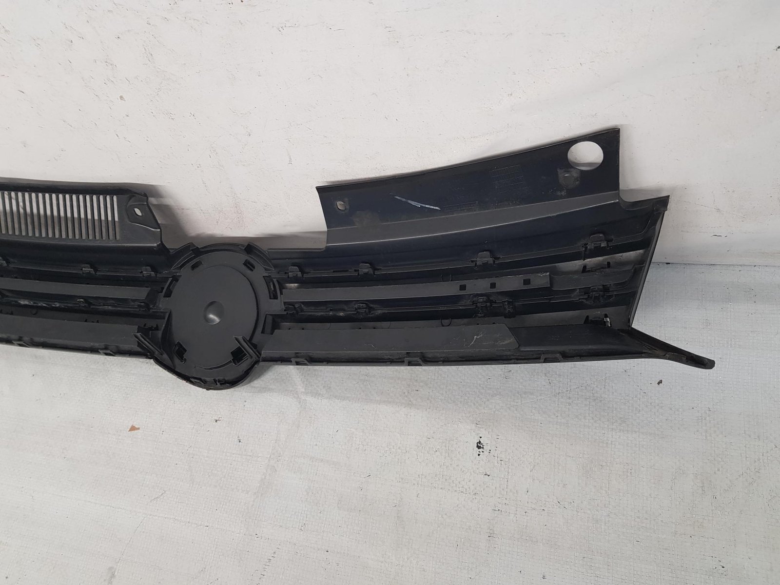 Grila radiator Volkswagen Golf 6 1K9853653A 2009 2010 2011 2012 2013 - imagine 10