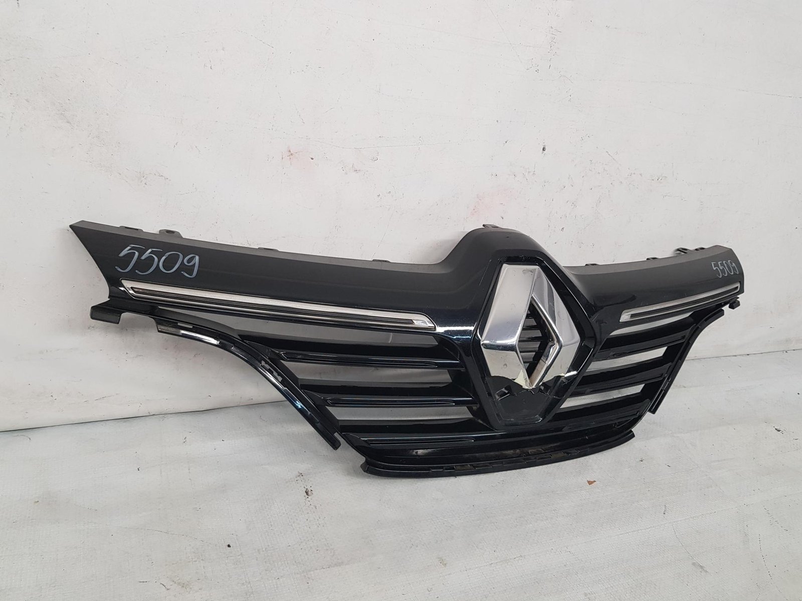 Grila radiator Renault Megane 4 622562805R 2016 2017 2018 2019 2020 - imagine 3