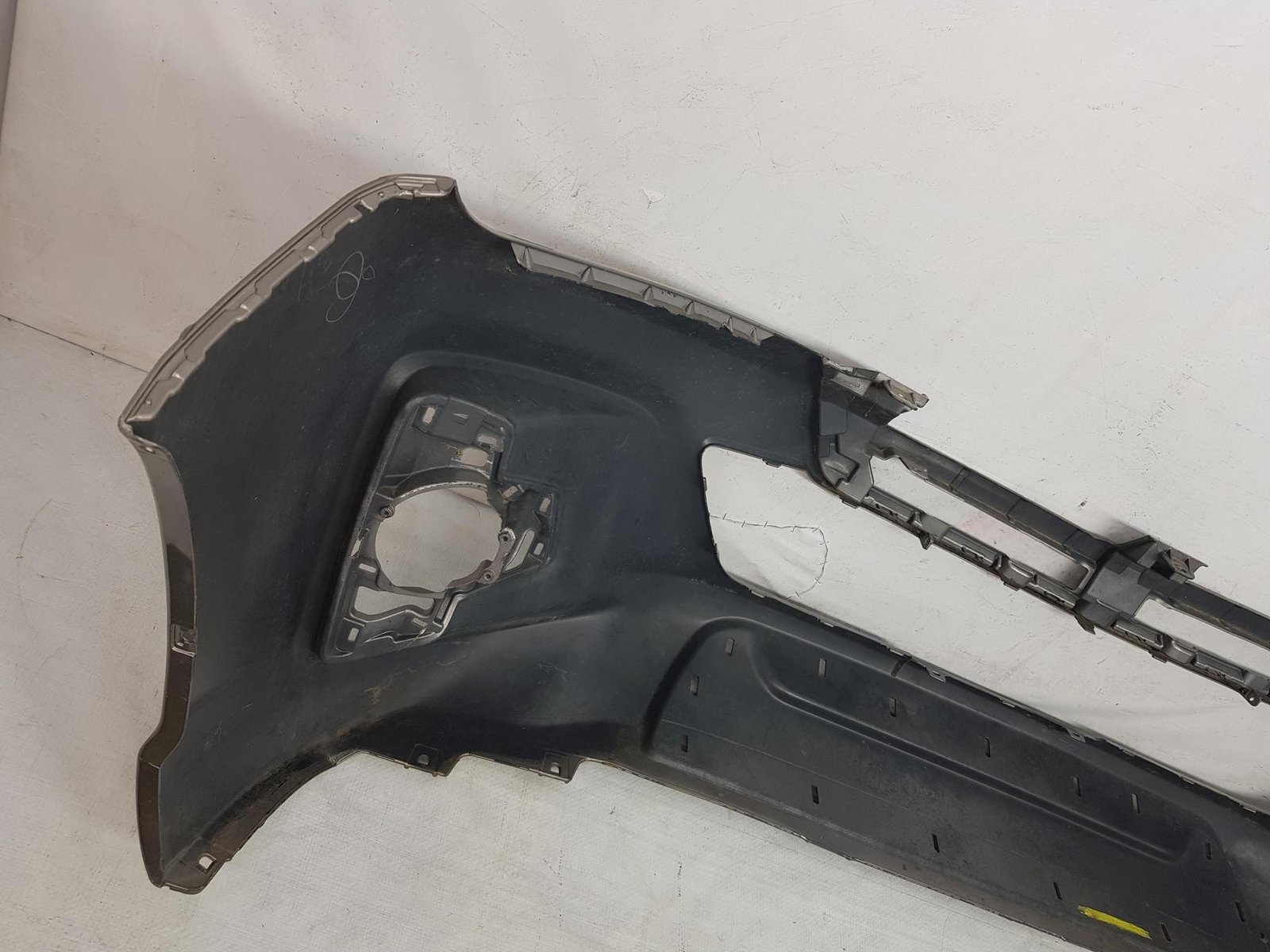 Bara fata Toyota Hilux 52119-YP080 2018 2019 2020 2021 2022 - imagine 7