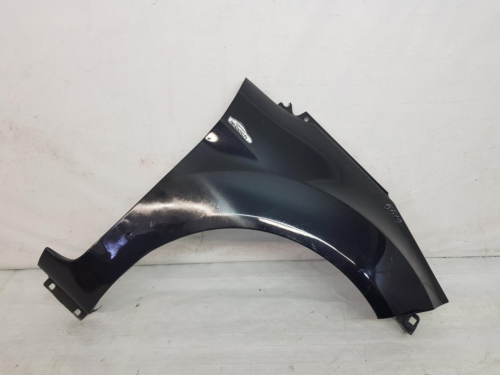 Aripa dreapta fata Ford Fiesta 2008 2009 2010 2011 2012 2013 2014 2015 2016 8A61-A16015-AF