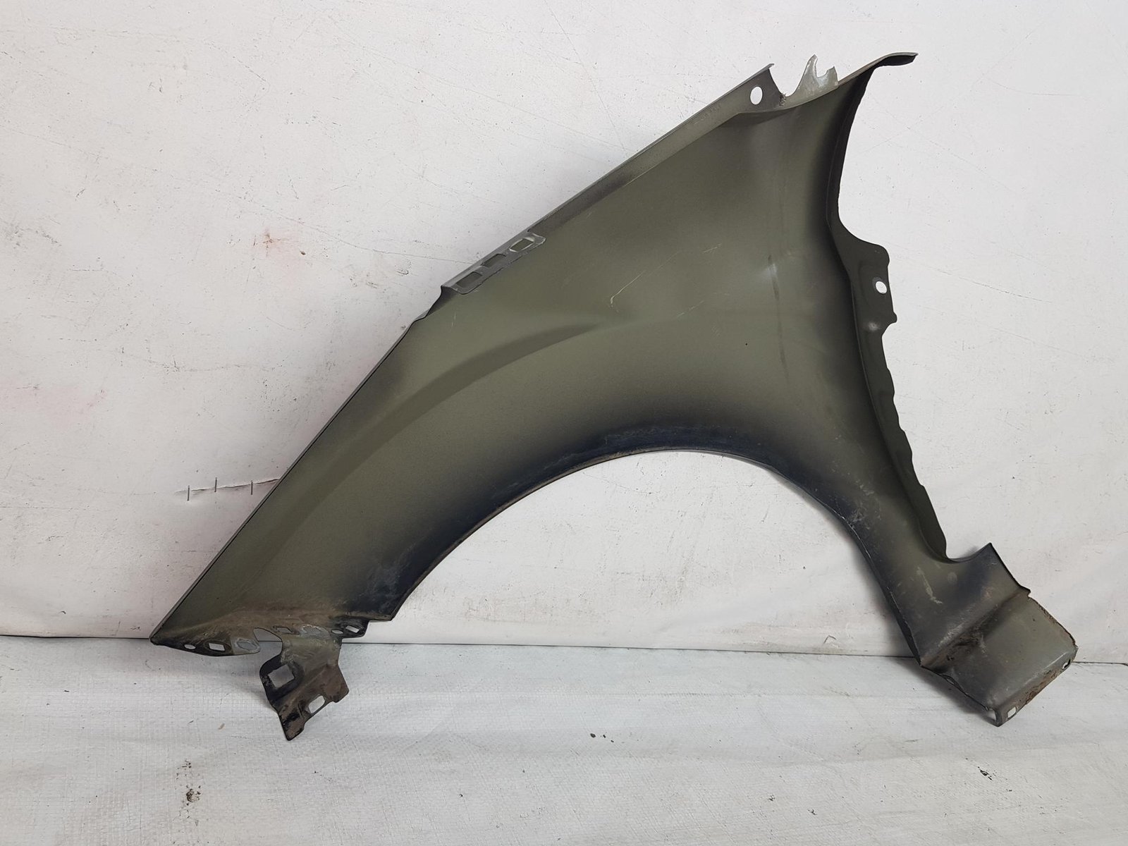 Aripa dreapta fata Ford Fiesta 2008 2009 2010 2011 2012 2013 2014 2015 2016 8A61-A16015-AF - imagine 8