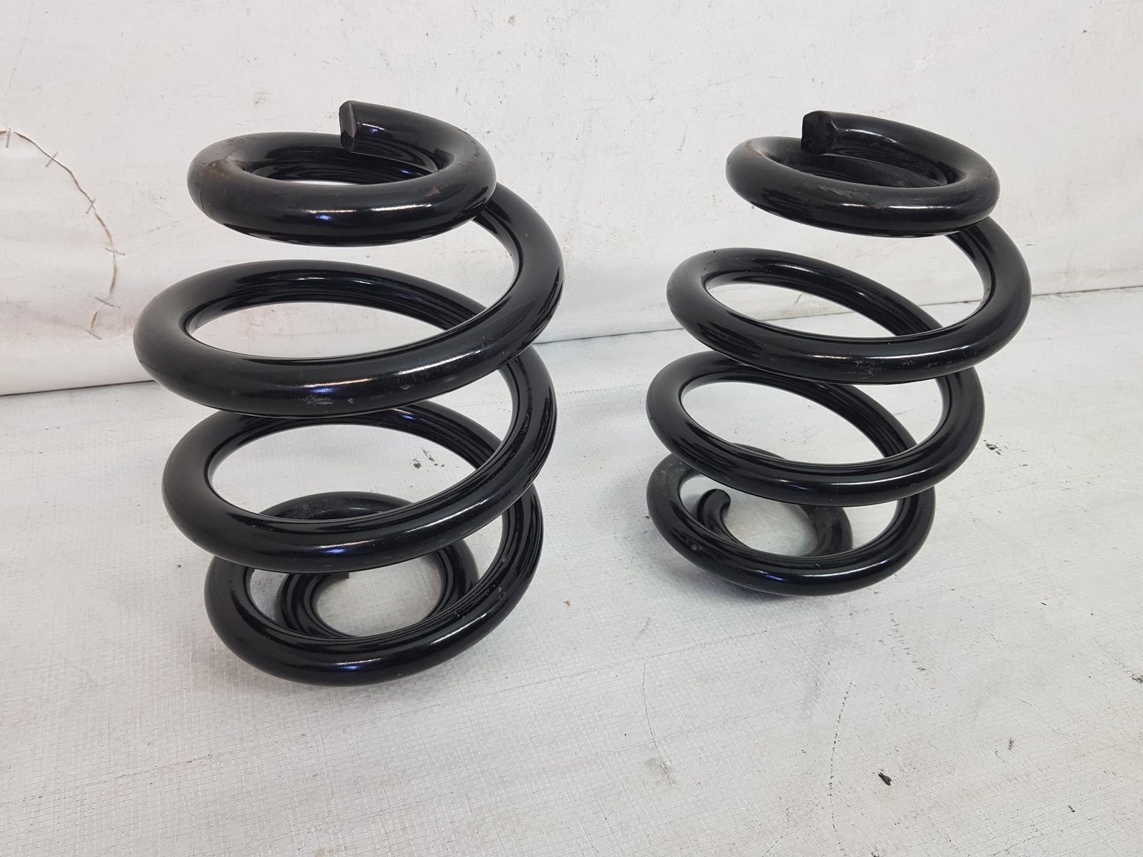 Set Arcuri Punte Spate Volkswagen Transporter Caravelle Multivan T5 T6 2003 2004 2005 2006 2007 2008 2009 2010 2011 2012 2013 2014 2015 2016 2017 - imagine 5