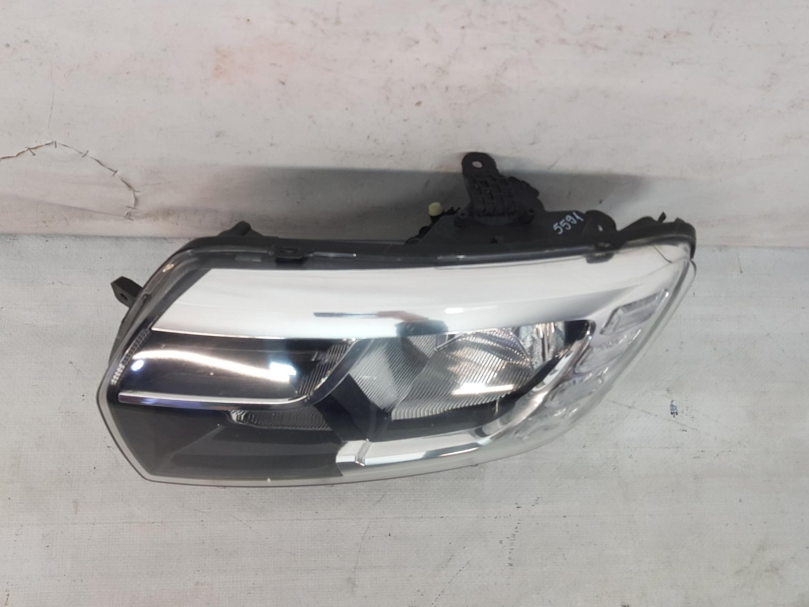 Far stanga Dacia Logan 2 Sandero 2 facelift Led 2017 2018 2019 2020 - imagine 5