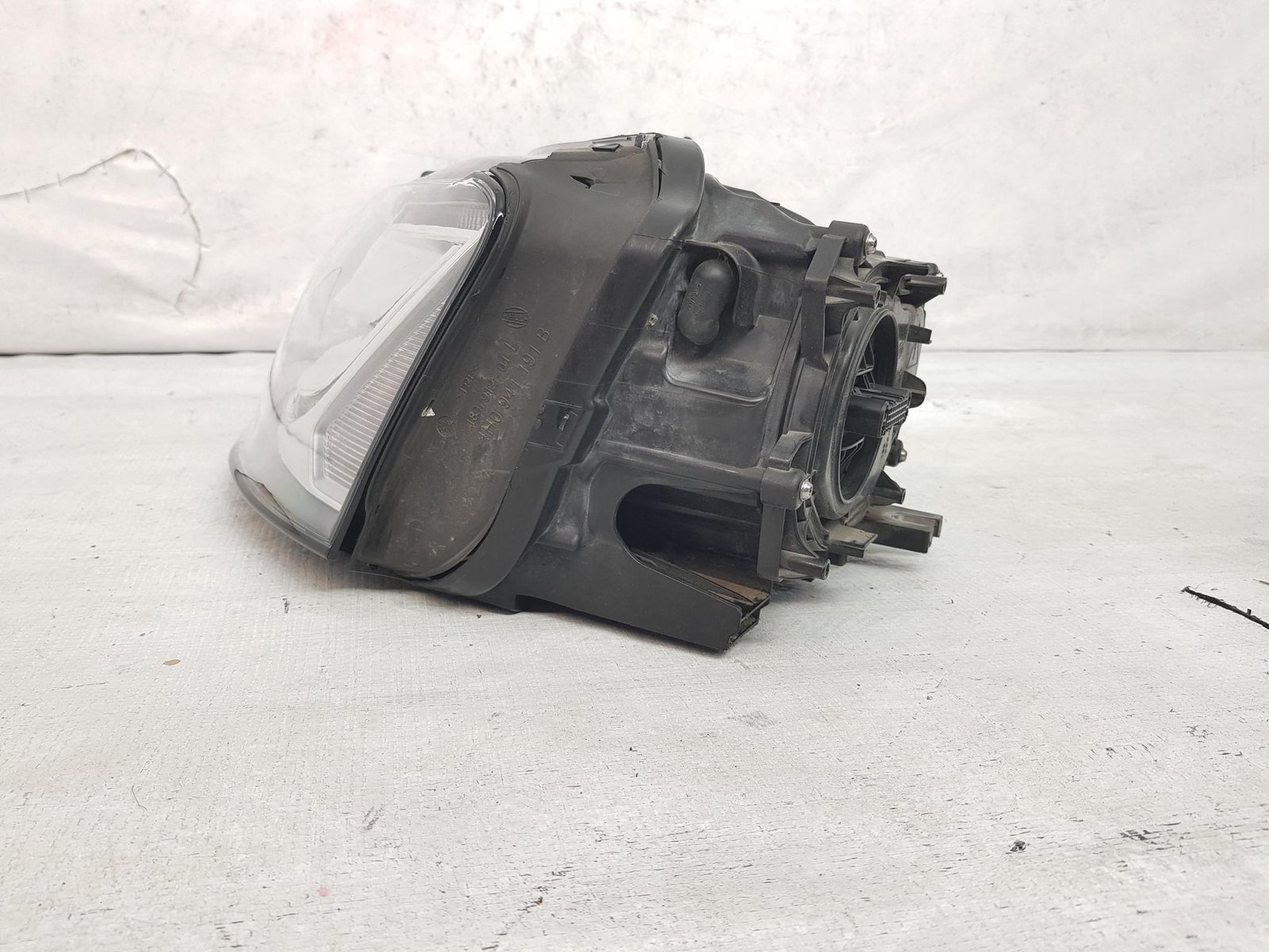 Far stanga Audi A8 Matrix facelift 4H0941033B 2014 2015 2016 2017 - imagine 18