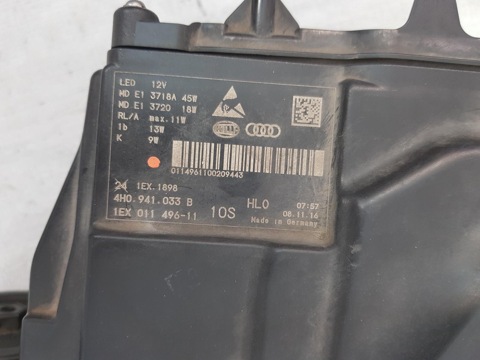 Far stanga Audi A8 Matrix facelift 4H0941033B 2014 2015 2016 2017 - imagine 10