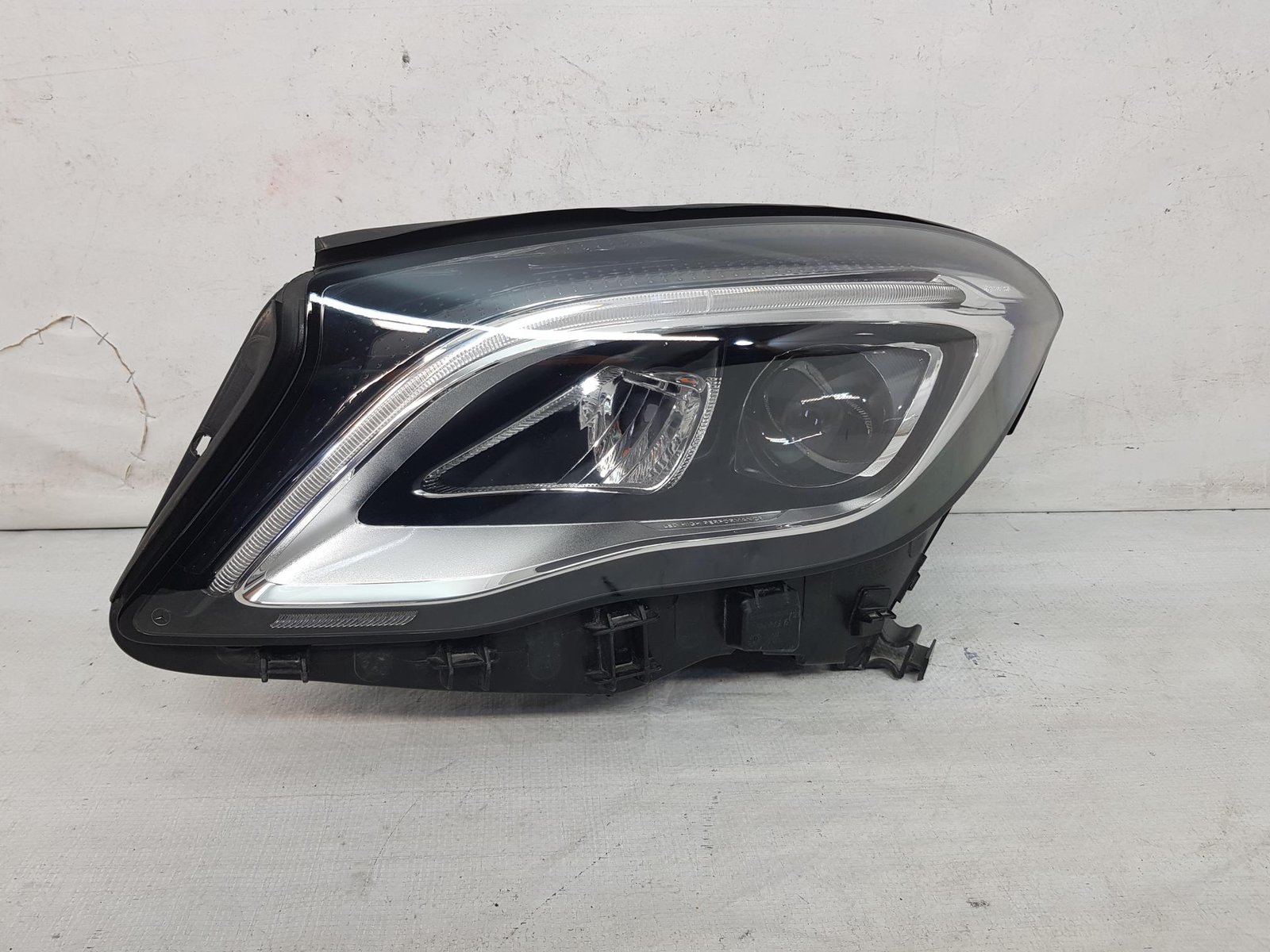 Far stanga full led Mercedes GLA X156 facelift A1569066900 2017 2018 2019 2020