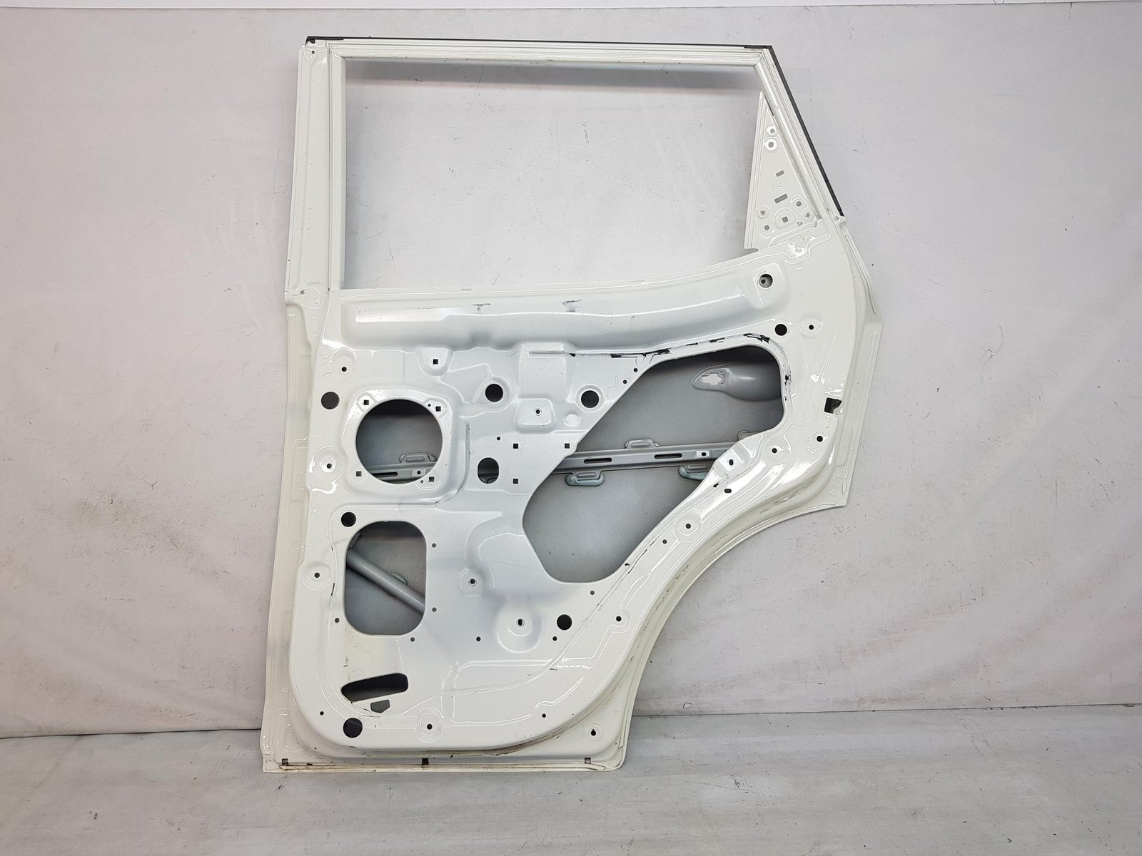 Usa dreapta spate Ssangyong Tivoli 2015 2016 2017 2018 2019 2020 2021 2022 2023 - imagine 10