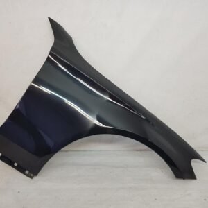 Aripa dreapta fata Mercedes C Class W205 A2058810221 2015 2016 2017 2018 2019 2020 2021