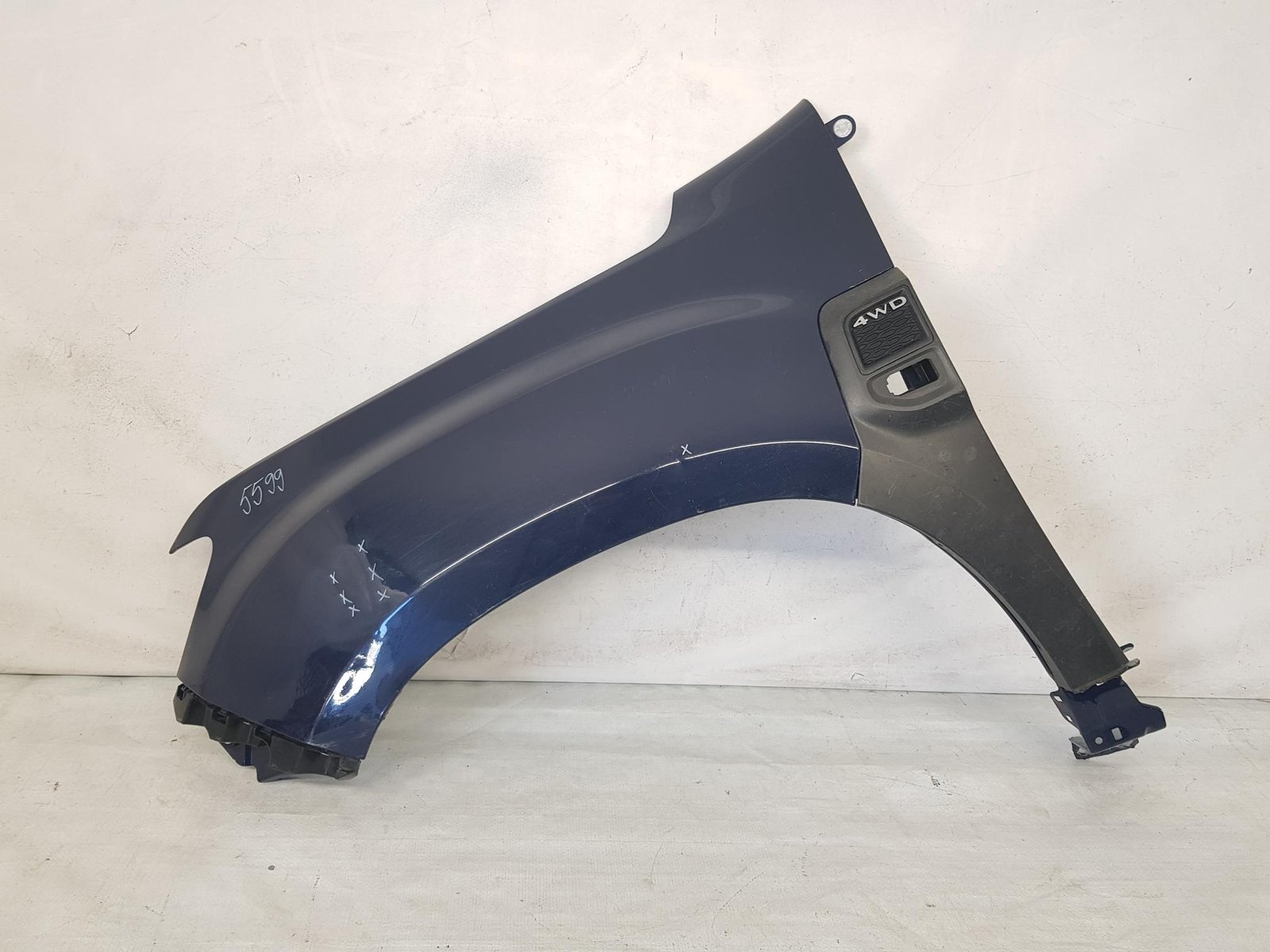 Aripa stanga fata Dacia Duster 2 2017 2018 2019 2020 2021 2022 2023 2024