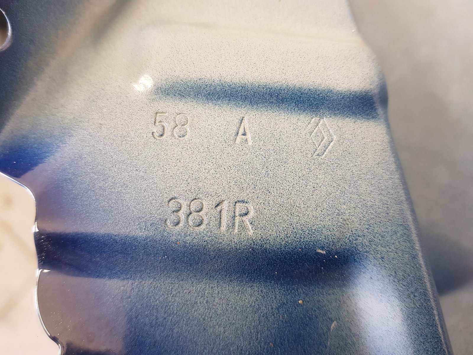 Aripa stanga fata Dacia Duster 2 2017 2018 2019 2020 2021 2022 2023 2024 - imagine 14