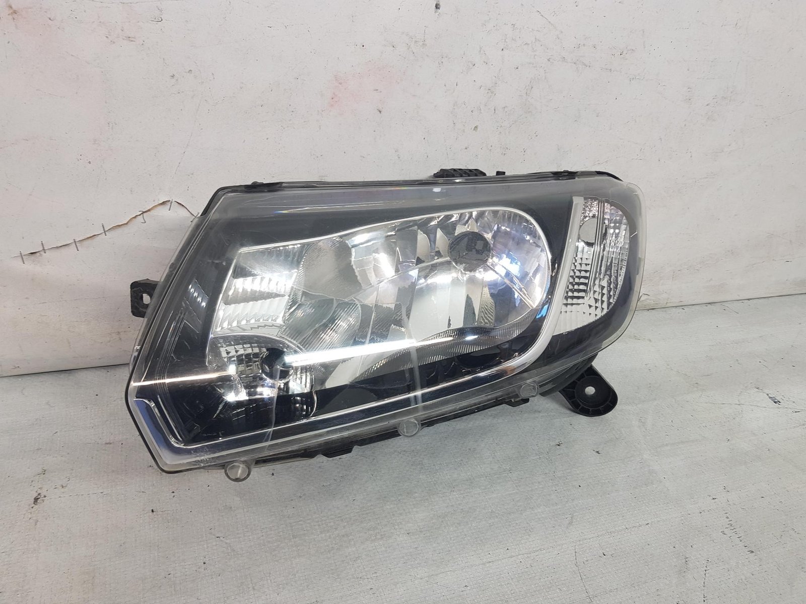 Far stanga Dacia Logan 2 Sandero 2 260608494R 2012 2013 2014 2015 2016 - imagine 3