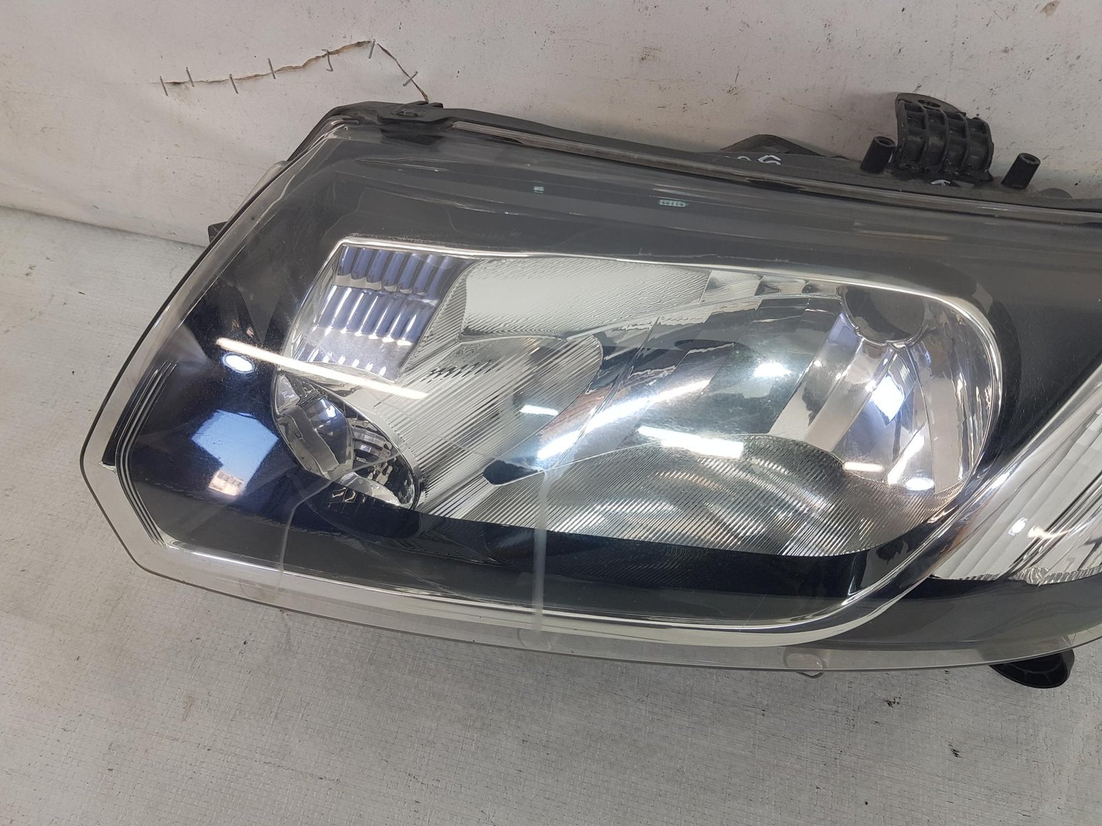 Far stanga Dacia Logan 2 Sandero 2 260608494R 2012 2013 2014 2015 2016 - imagine 7