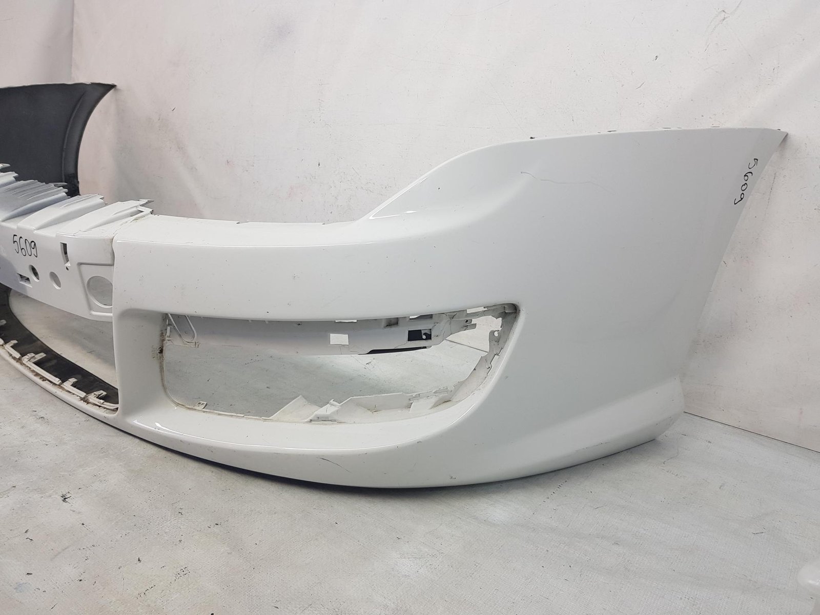 Bara fata Renault Laguna 3 facelift 620102560R 2011 2012 2013 2014 2015 - imagine 3