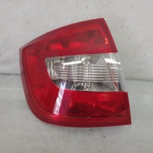 Stop stanga Skoda Rapid berlina 5JH945095 2012 2013 2014 2015 2016