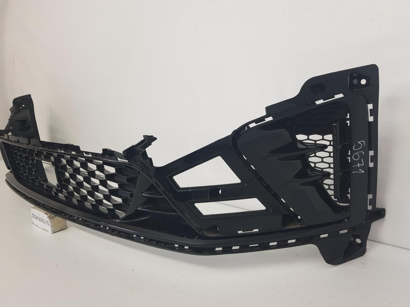 Grila bara fata Kia Ceed GT Line 2018 2019 2020 2021 2022 2023 2024 86561-J7910 - imagine 4